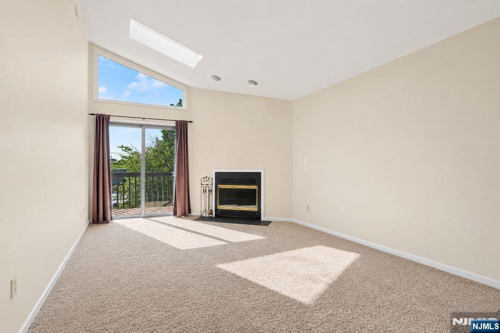 555 Riverside Avenue, Unit 9 Rutherford, NJ 07070 - Photo 5 of 23