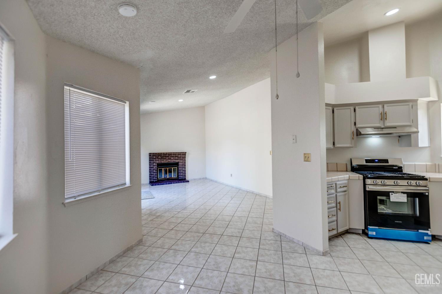 Undisclosed Address Bakersfield, CA 93307 - Photo 7 of 20