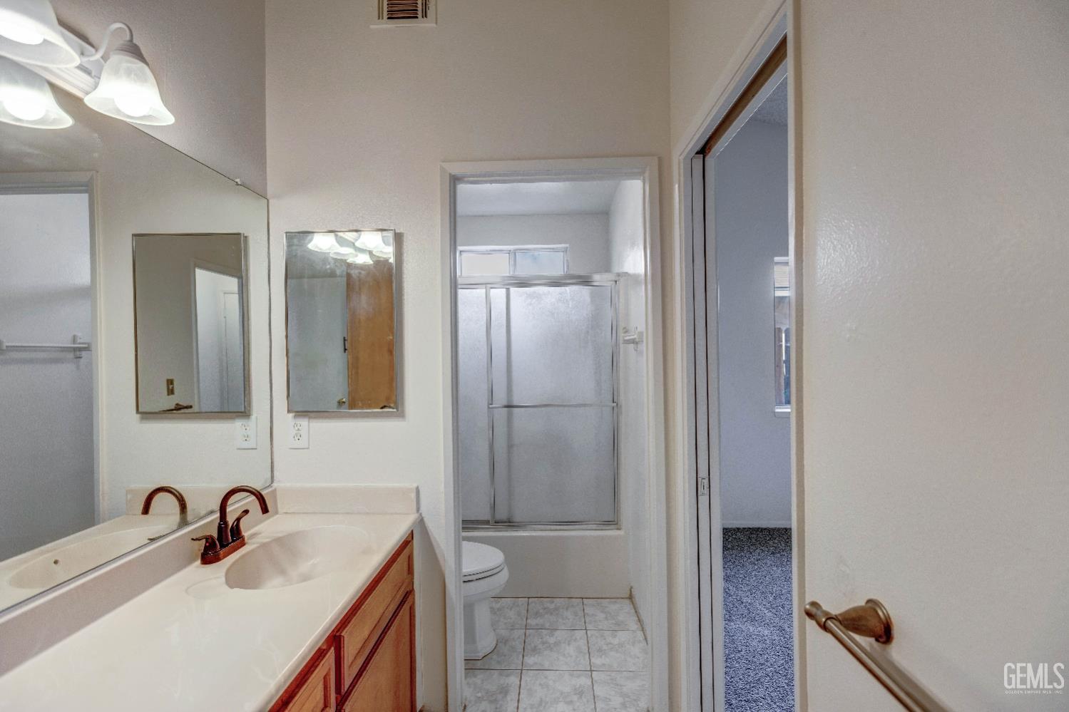 Undisclosed Address Bakersfield, CA 93307 - Photo 9 of 20