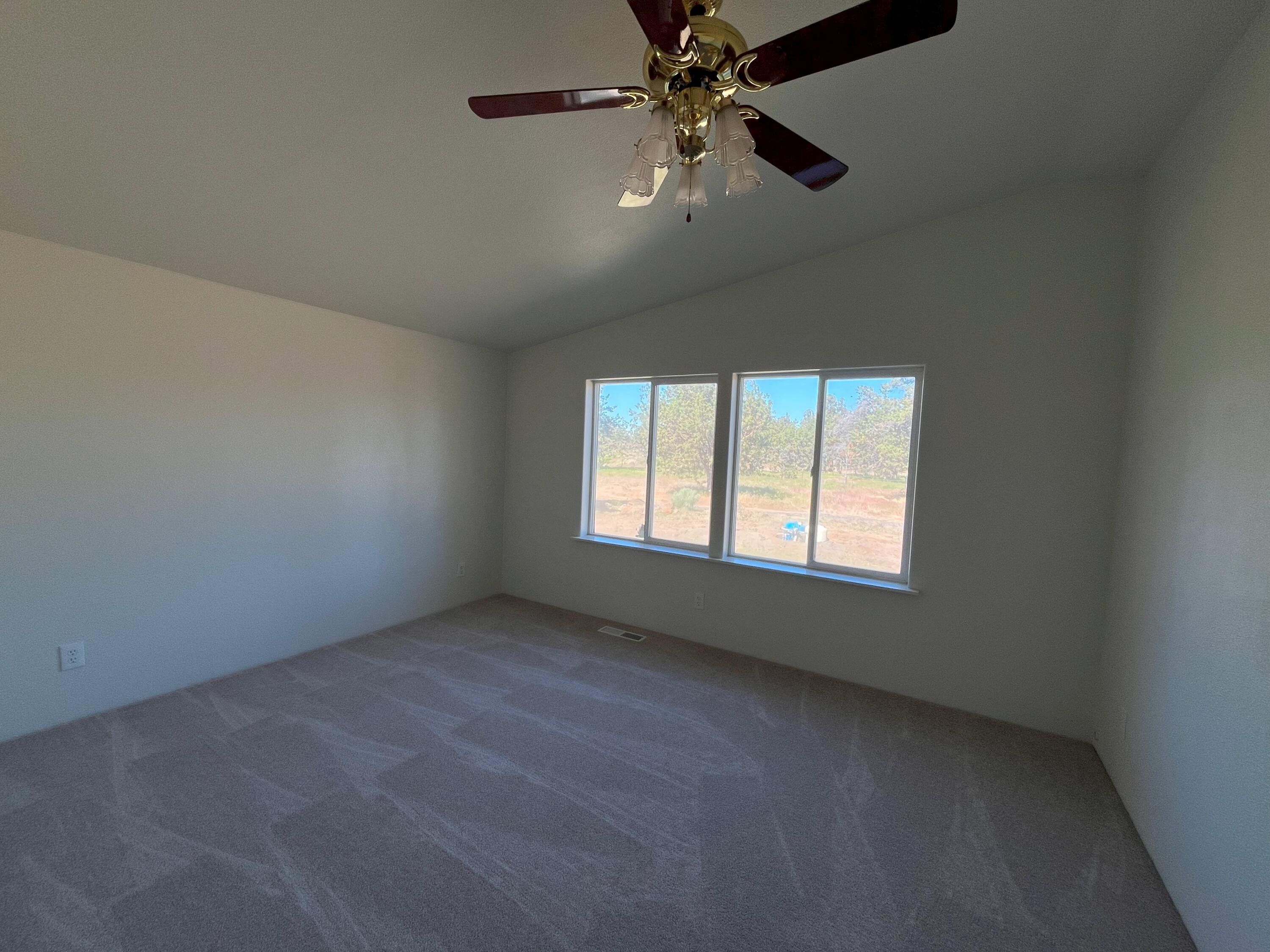 16162 Southwest Quail Road Terrebonne, OR 97760 - Photo 19 of 38 3rd bedroom/bonus room