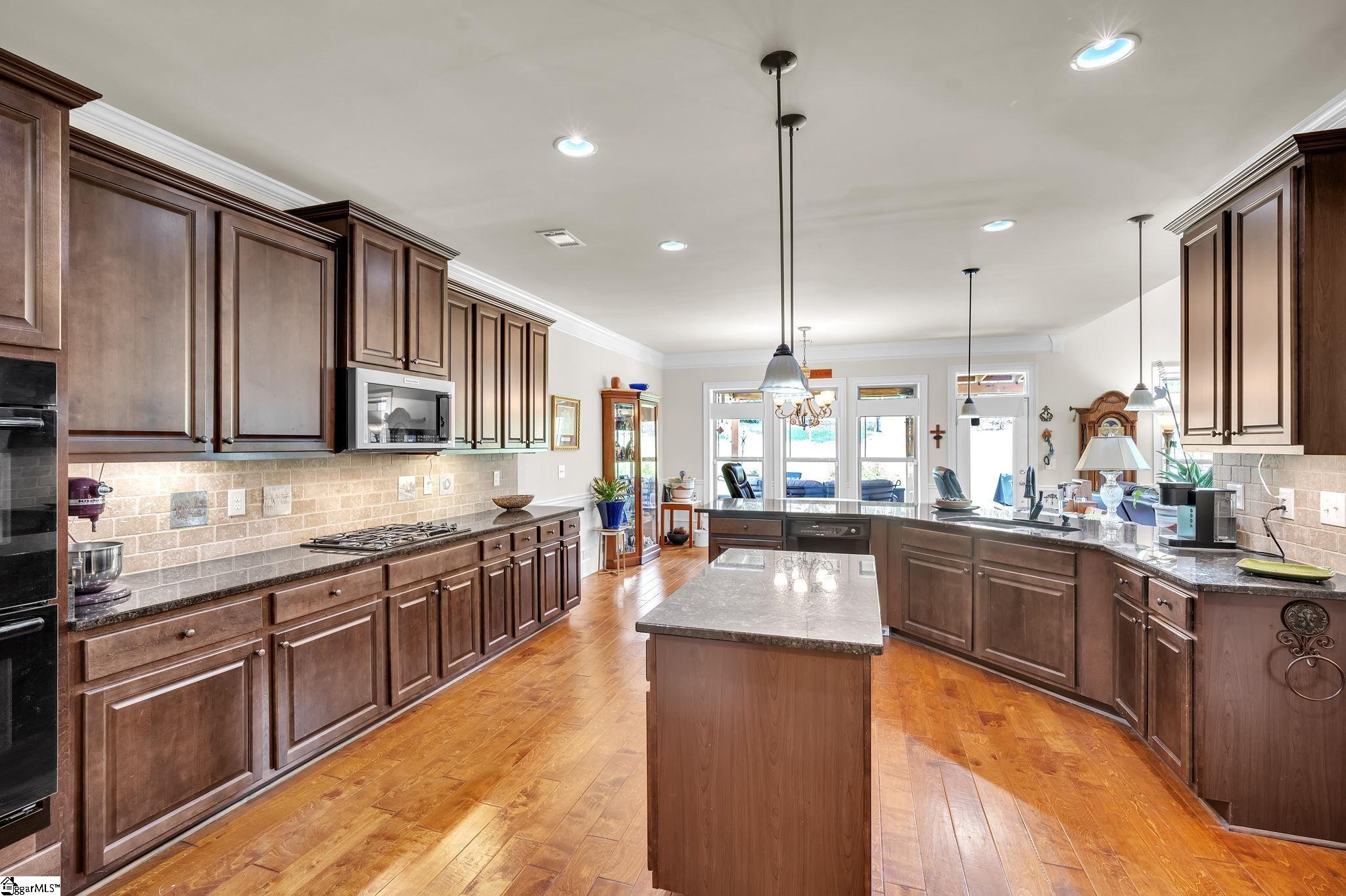 609 Tulip Tree Lane Simpsonville, SC 29680 - Photo 6 of 30 Gallery Image 6