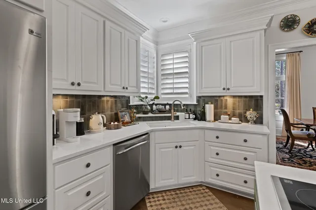 $615,000 | 318 40th Place, Hattiesburg, MS 39402