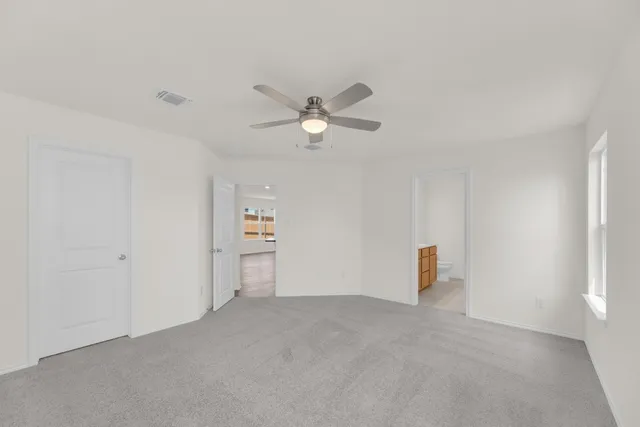 $316,340 | 200 Colonel McNally Cove, Jarrell, TX 76537