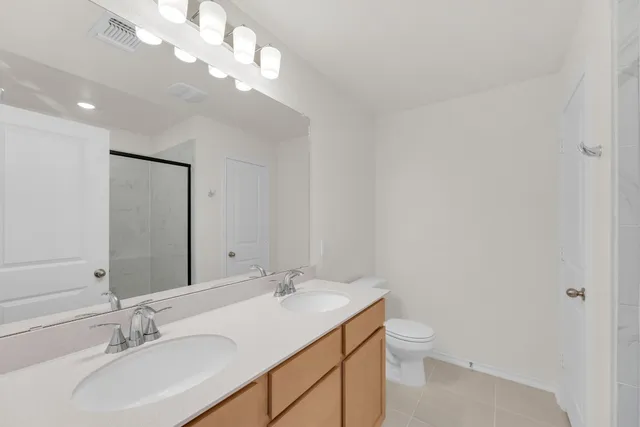 $316,340 | 200 Colonel McNally Cove, Jarrell, TX 76537