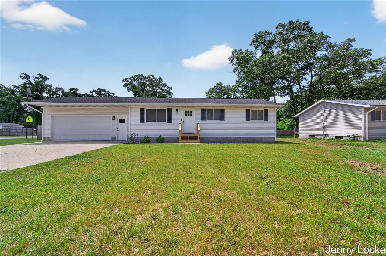 2391 MacArthur Road Muskegon, MI 49442 - Photo 3 of 41