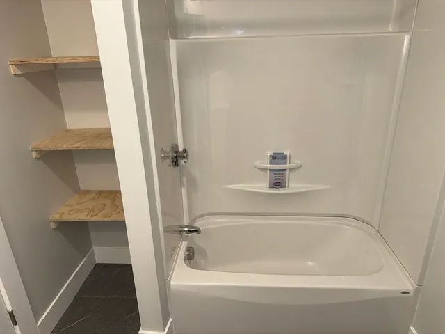 $1,900 | 25 Pine Street, Unit 2, Westford, MA 01886