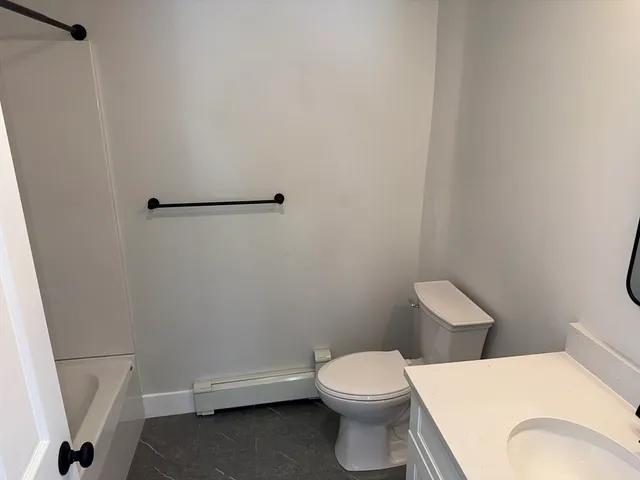 $1,900 | 25 Pine Street, Unit 2, Westford, MA 01886