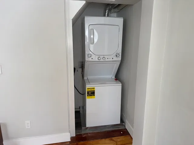 $1,900 | 25 Pine Street, Unit 2, Westford, MA 01886