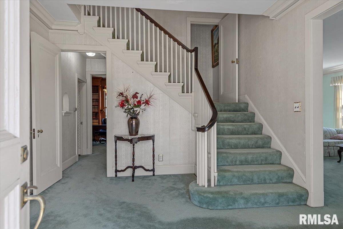 2136 South Illini Road Springfield, IL 62704 - Photo 3 of 80