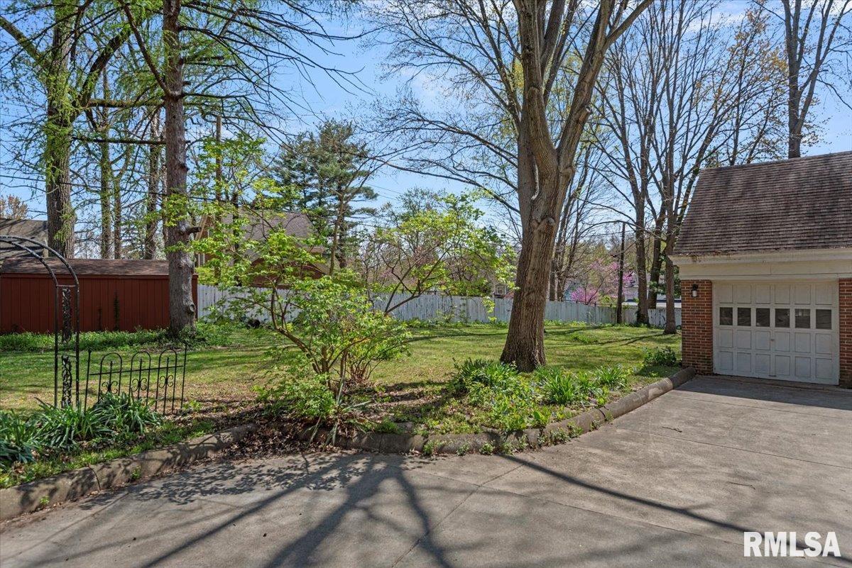 2136 South Illini Road Springfield, IL 62704 - Photo 60 of 80