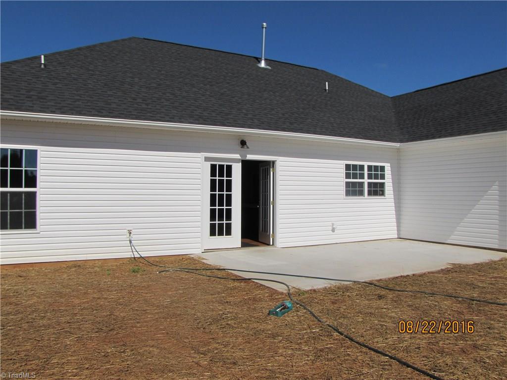 3609 Ruby Road Winston-Salem, NC 27106 - Photo 21 of 27 Patio off of Dining room.