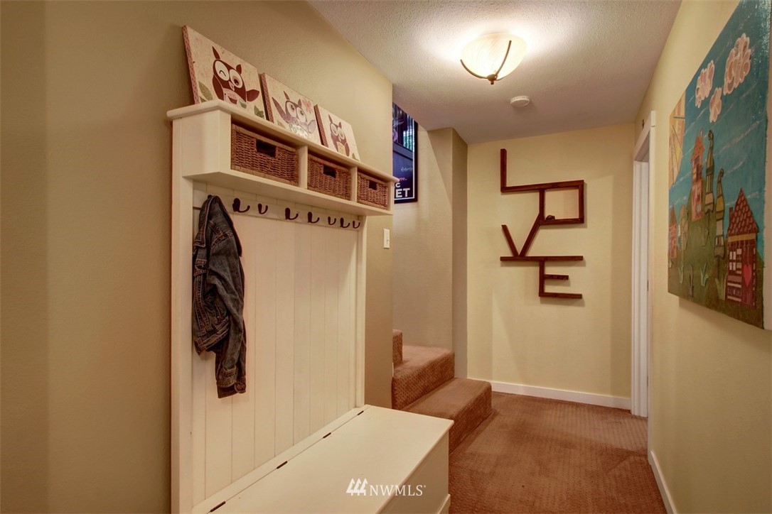 9429 215th Street Southwest Edmonds, WA 98020 - Photo 20 of 30 Gallery Image 20