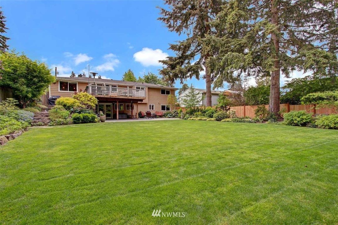 9429 215th Street Southwest Edmonds, WA 98020 - Photo 24 of 30 Gallery Image 24