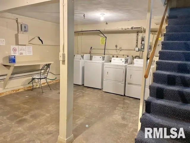 $96,000 | 940 17th Street, Unit 4, Moline, IL 61265