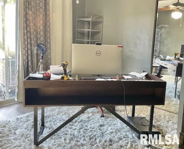 $96,000 | 940 17th Street, Unit 4, Moline, IL 61265