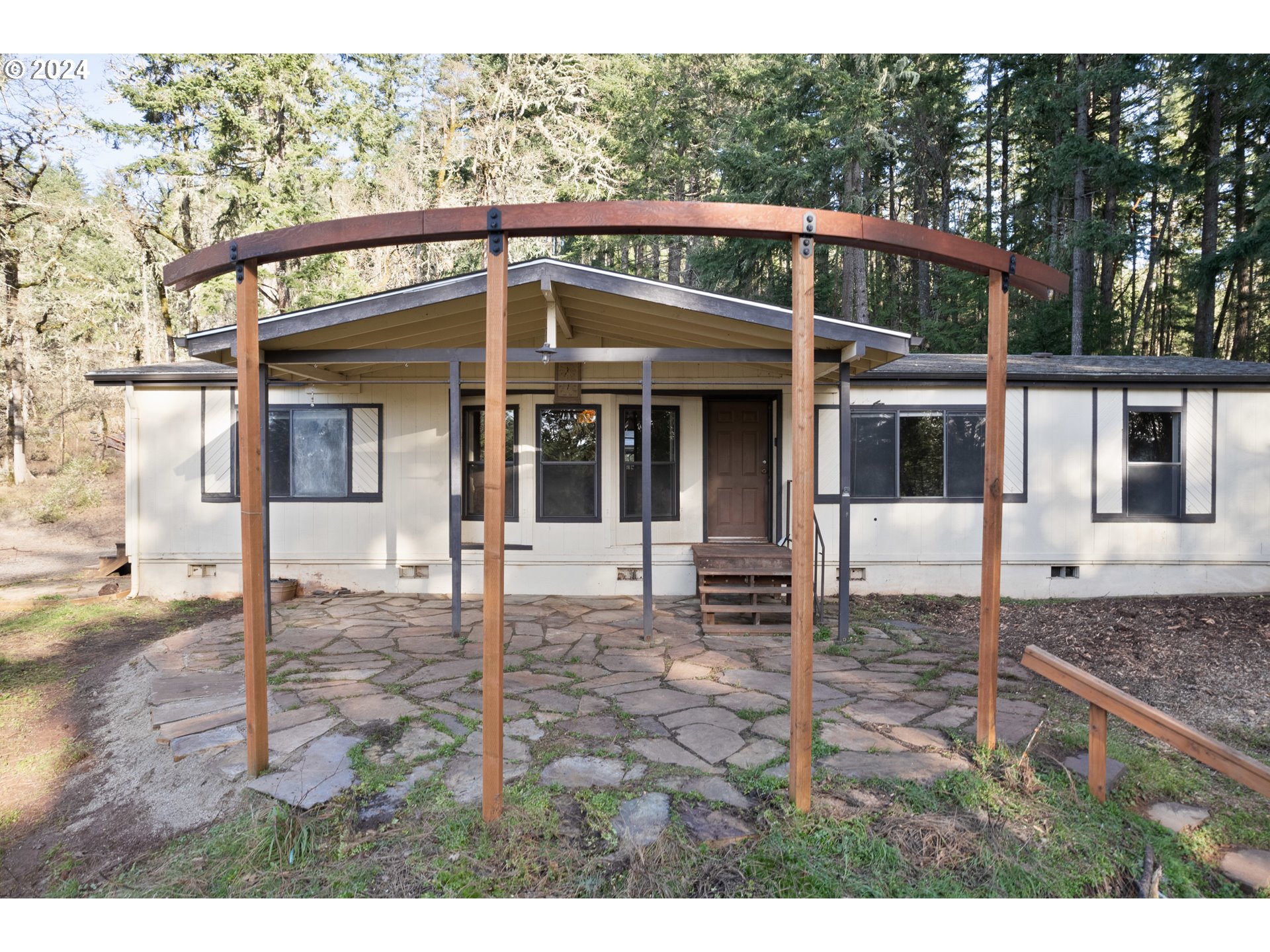 84567 Laughlin Road Eugene, OR 97405 - Photo 3 of 31 Gallery Image 3