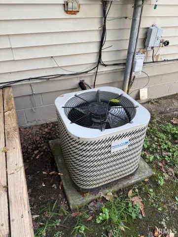 $180,000 | 604-642 Elm Street, Rockport, IN 47635