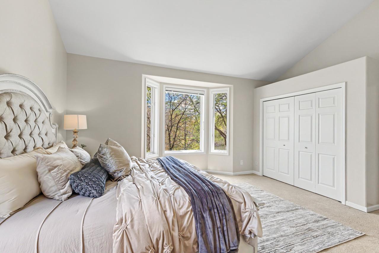 6459 Pinnacle Drive Eden Prairie, MN 55346 - Photo 23 of 64