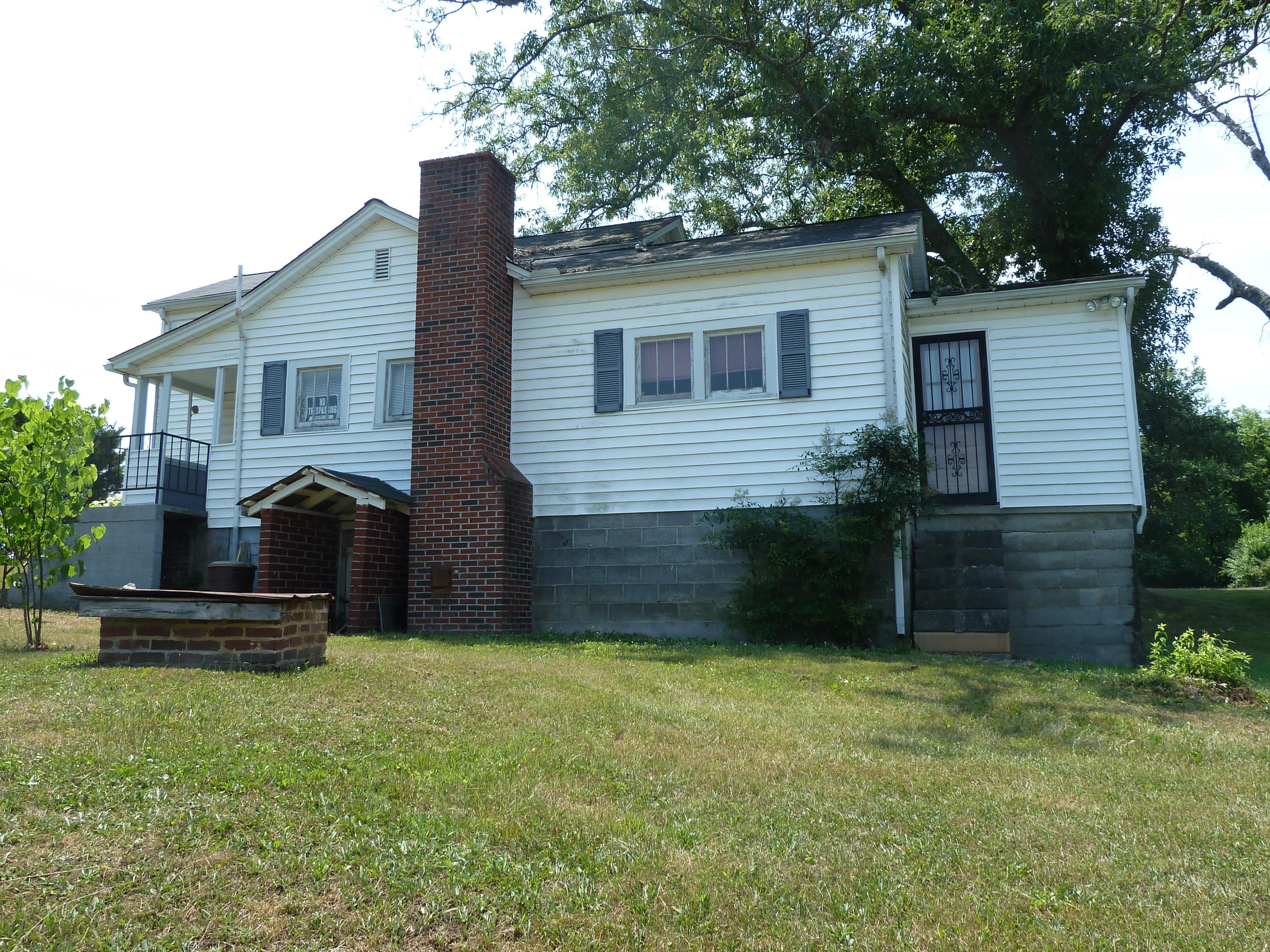 5103 Roberts Road Corryton, TN 37721 - Photo 2 of 16 aRoberts Rd, 5103 6-14-11 090 (19)