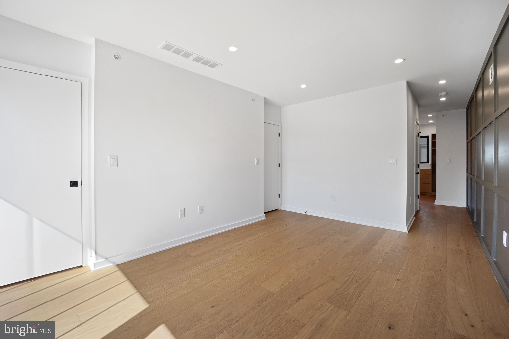 761 South Cleveland Street Philadelphia, PA 19146 - Photo 27 of 48
