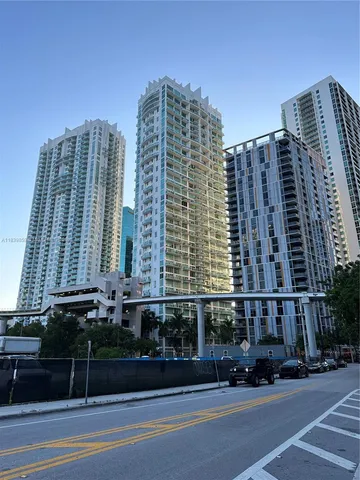 $695,000 | 41 Southeast 5th Street, Unit 1901, Miami, FL 33131