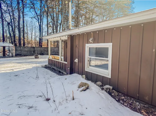 $1,750 | 196 Luzerne Road, Queensbury, NY 12804