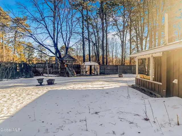 $1,750 | 196 Luzerne Road, Queensbury, NY 12804