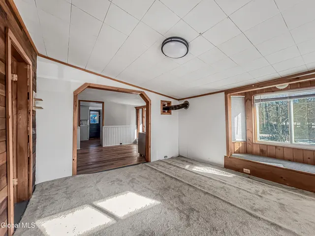 $1,750 | 196 Luzerne Road, Queensbury, NY 12804