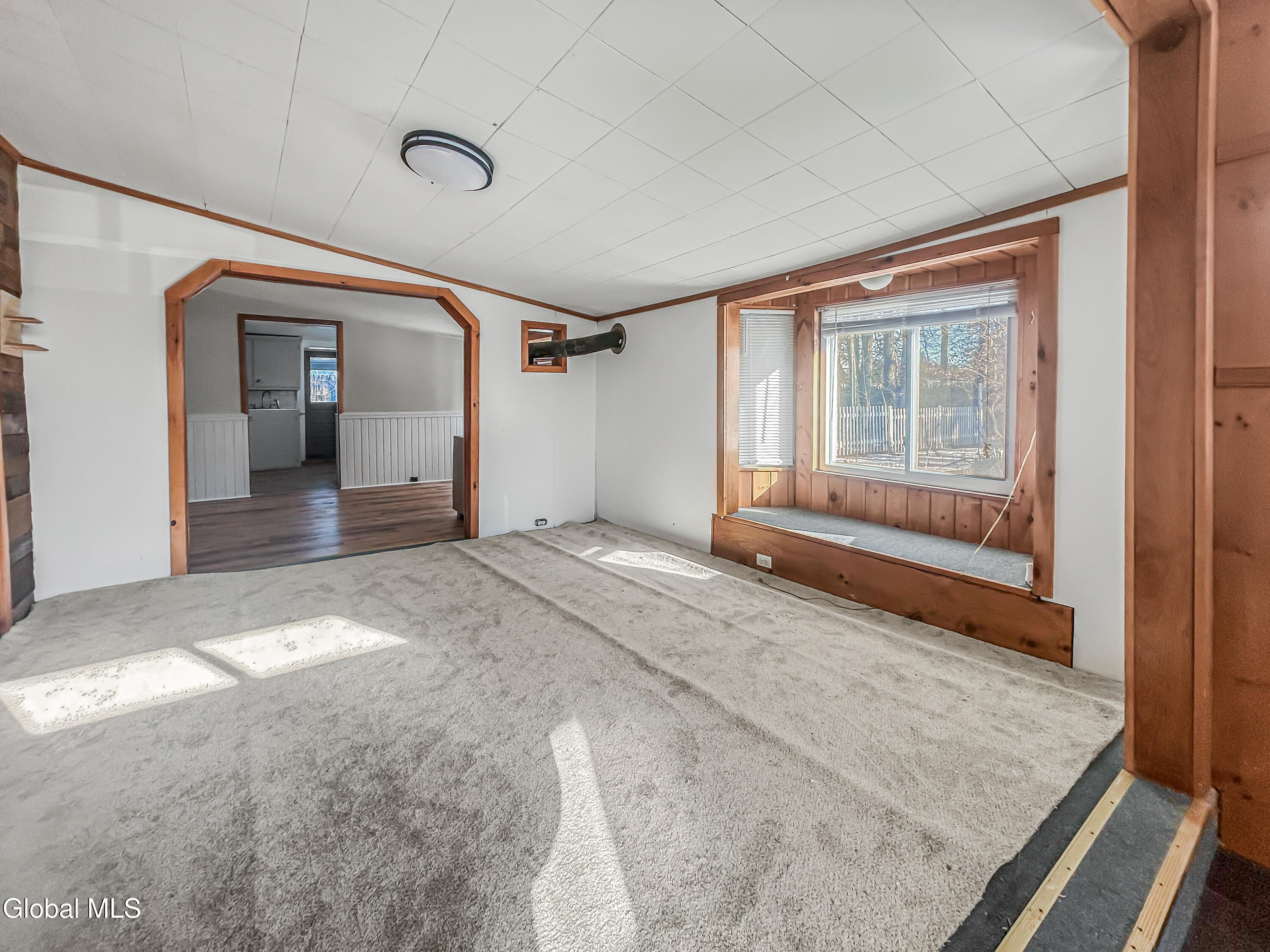 196 Luzerne Road Queensbury, NY 12804 - Photo 6 of 31 IMG_1666 (1)