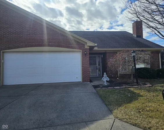 $240,000 | 6632 South Cobham Lane, Indianapolis, IN 46237