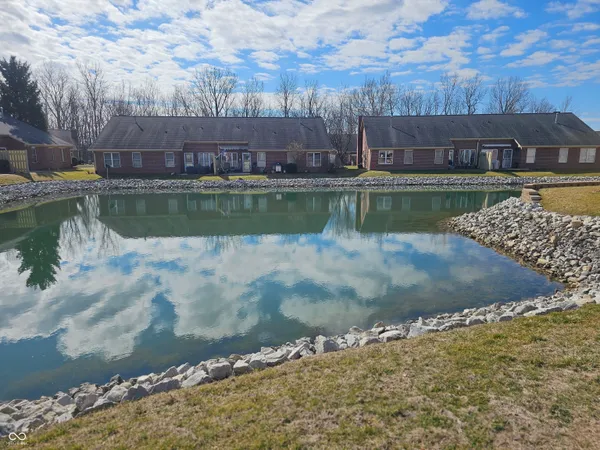 $230,000 | 6632 South Cobham Lane, Indianapolis, IN 46237