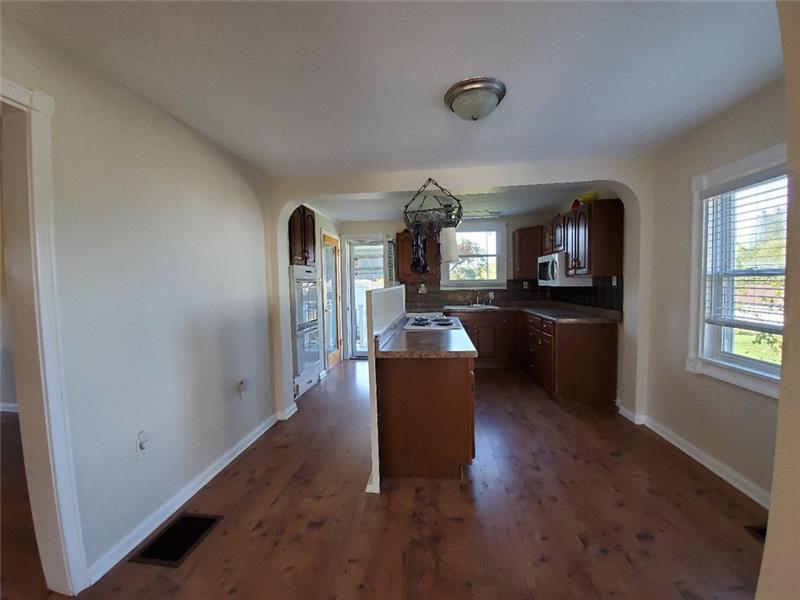 115 Linhurst Avenue Butler, PA 16001 - Photo 8 of 21 Gallery Image 8