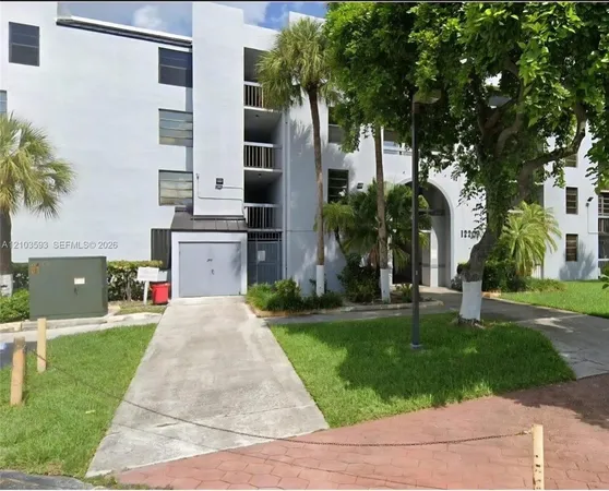 $2,300 | 12209 Southwest 14th Lane, Unit 1304, Miami, FL 33184