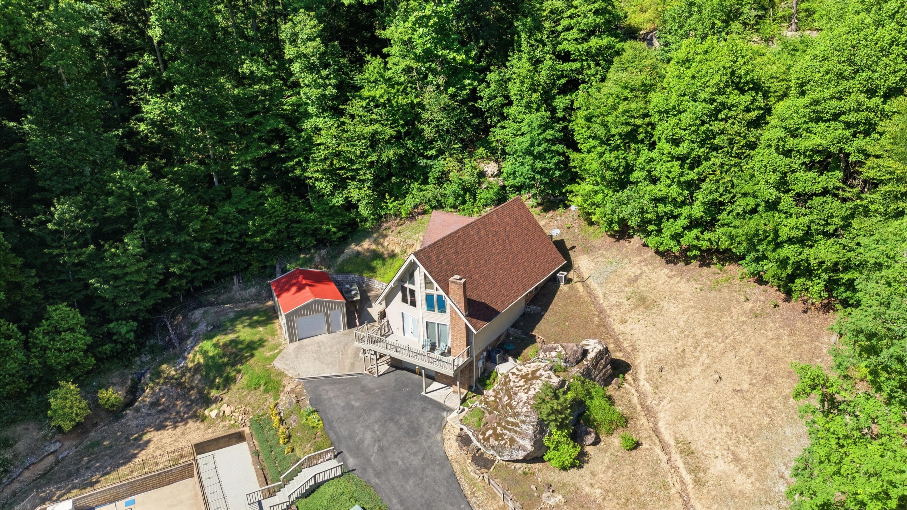 832 Cliffs Edge Road East Bernstadt, KY 40729 - Photo 54 of 55 dji_20250503065259_0954_d