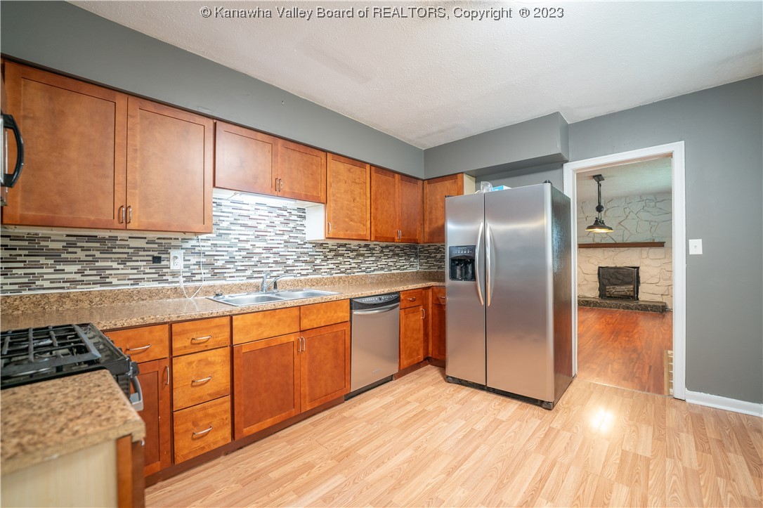 486 Poca River Road Charleston, WV 25312 - Photo 12 of 20 Gallery Image 12