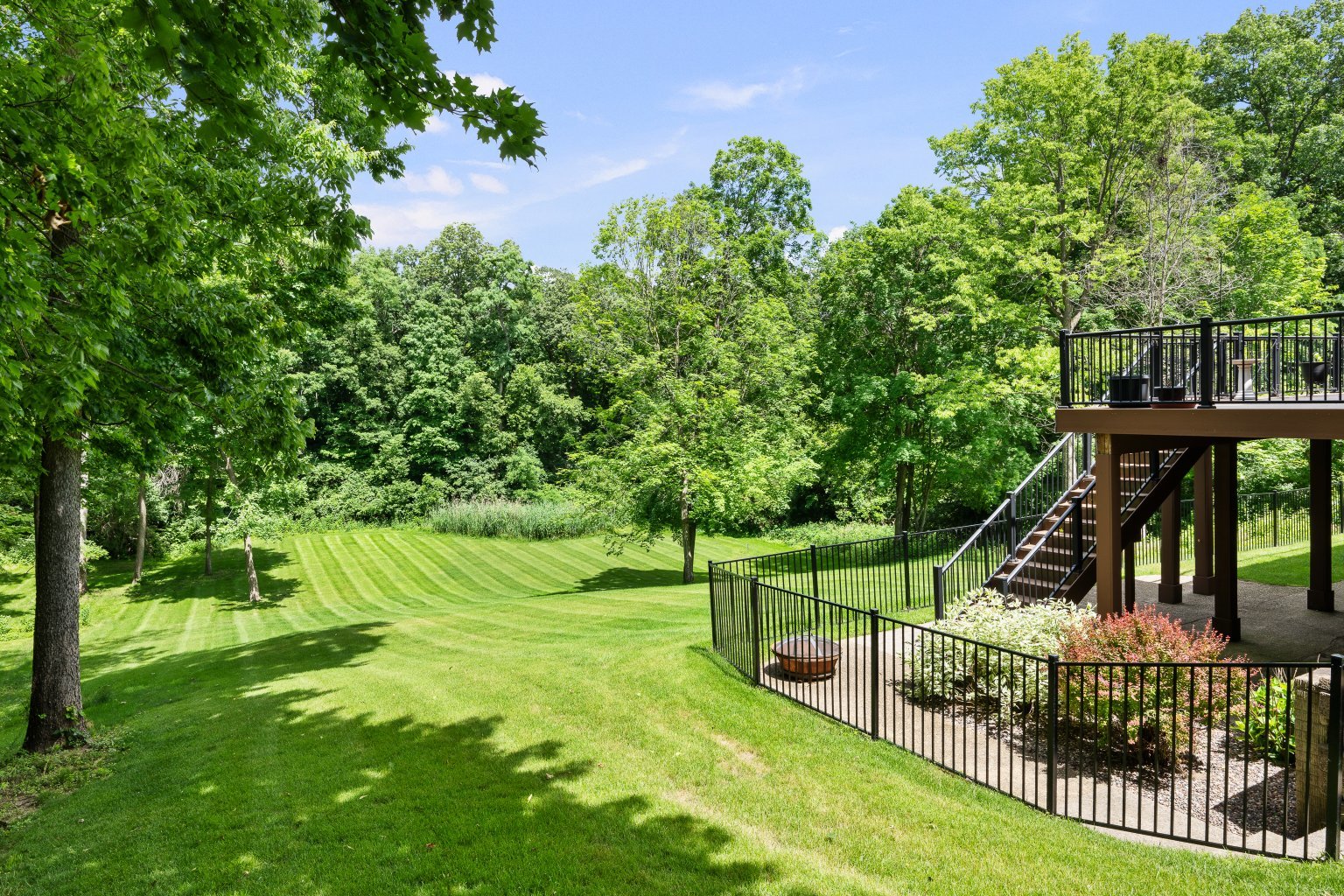 2296 Forest Reed Place Le Claire, IA 52753 - Photo 9 of 77