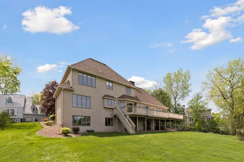 $950,000 | 11824 Welters Way, Eden Prairie, MN 55347