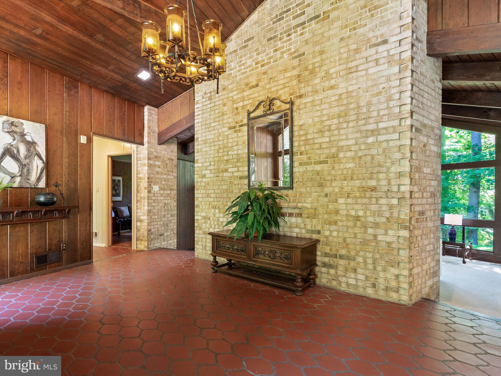 10420 Glen Road Potomac, MD 20854 - Photo 7 of 54 Foyer