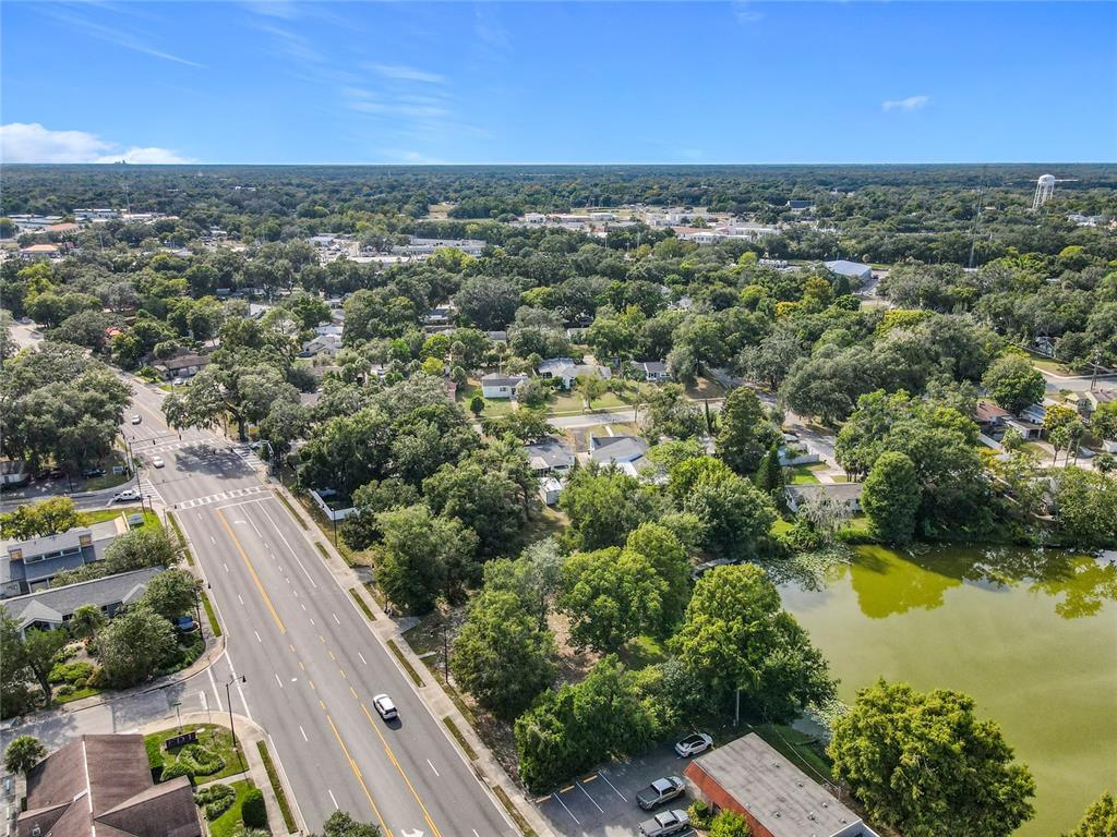 1024 West Dixie Avenue Leesburg, FL 34748 - Photo 12 of 23 a view of a city with ocean view
