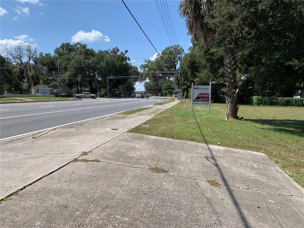 1024 West Dixie Avenue Leesburg, FL 34748 - Photo 9 of 11 a view of a yard with a trampoline