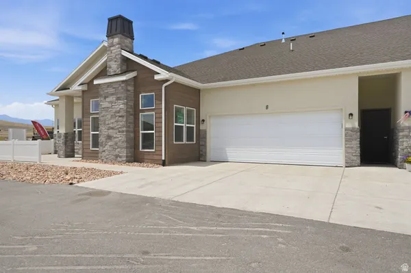 $527,000 | 1497 North Saratoga View Lane, Unit B, Saratoga Springs, UT 84045