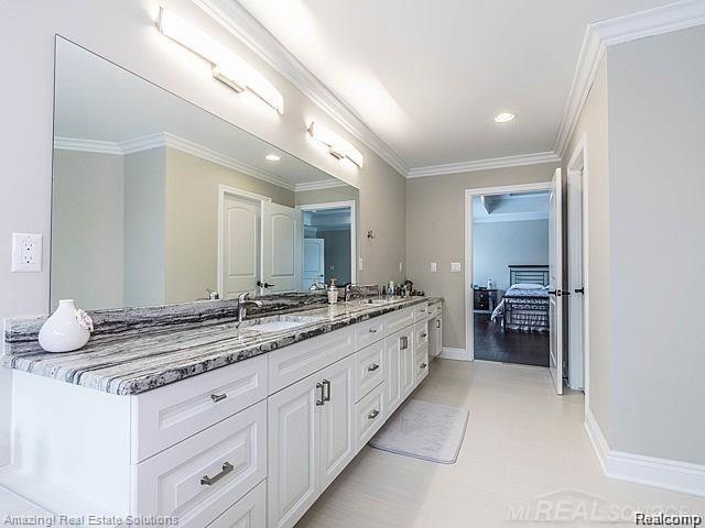 4219 Crooks Road Troy, MI 48098 - Photo 17 of 33