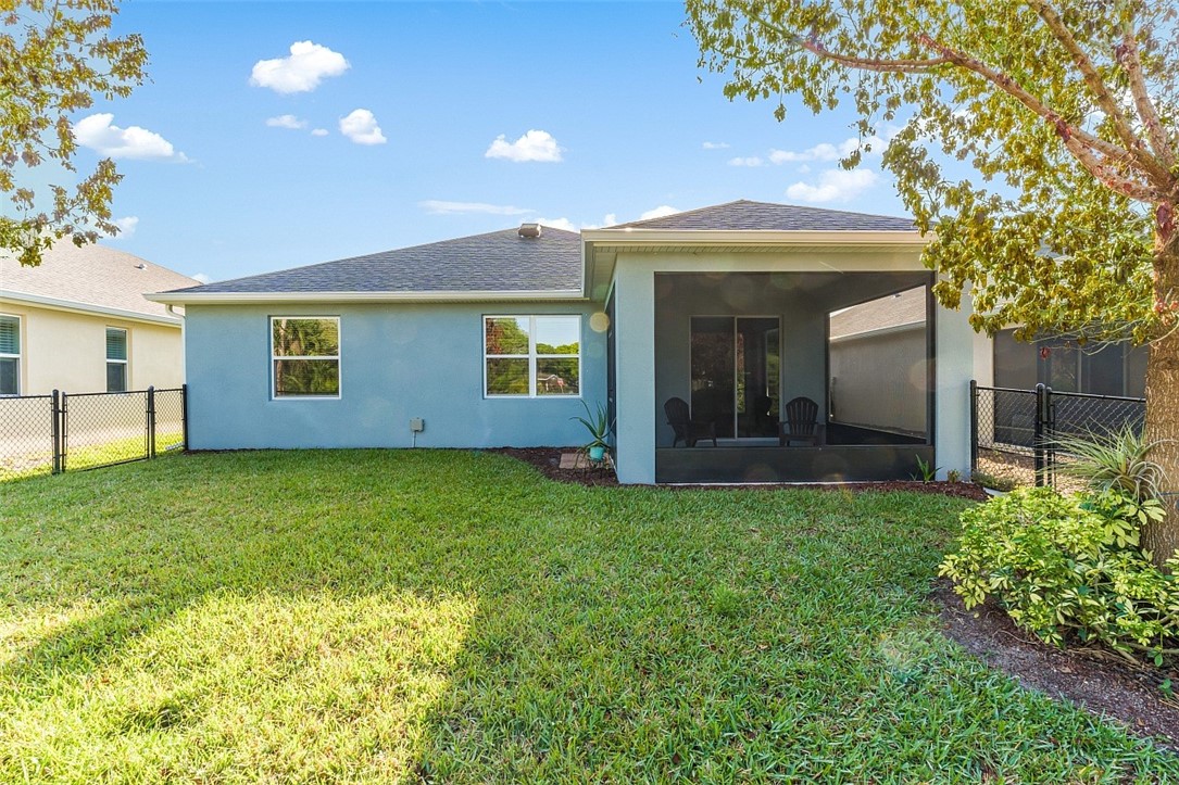 368 Sandcrest Circle Sebastian, FL 32958 - Photo 6 of 36