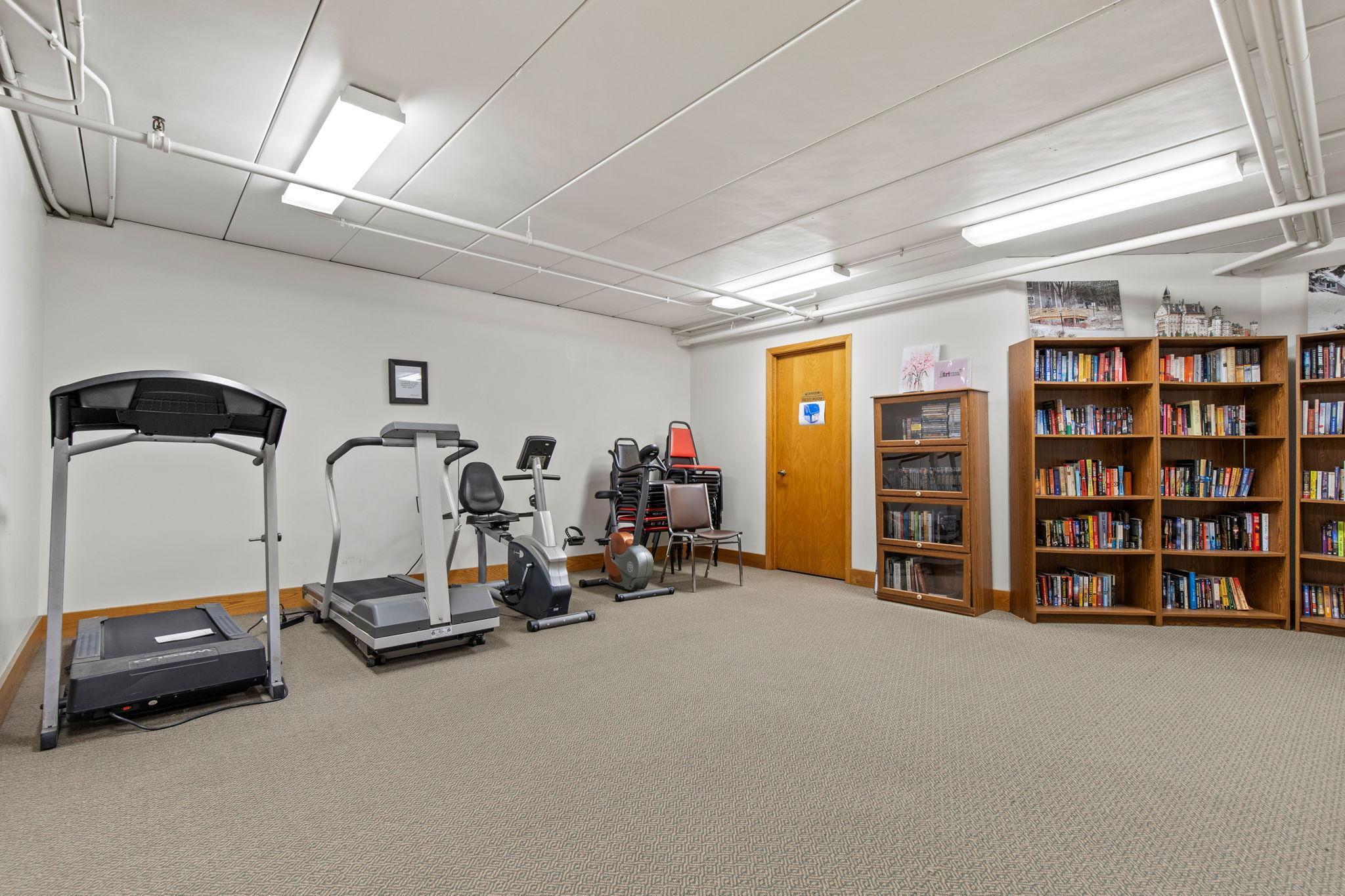 4035 Victoria Street North, Unit 211 Shoreview, MN 55126 - Photo 21 of 29