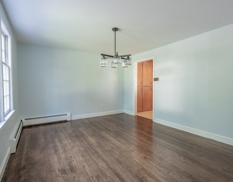 53 Tarbell Spring Road Concord, MA 01742 - Photo 8 of 30 Gallery Image 8