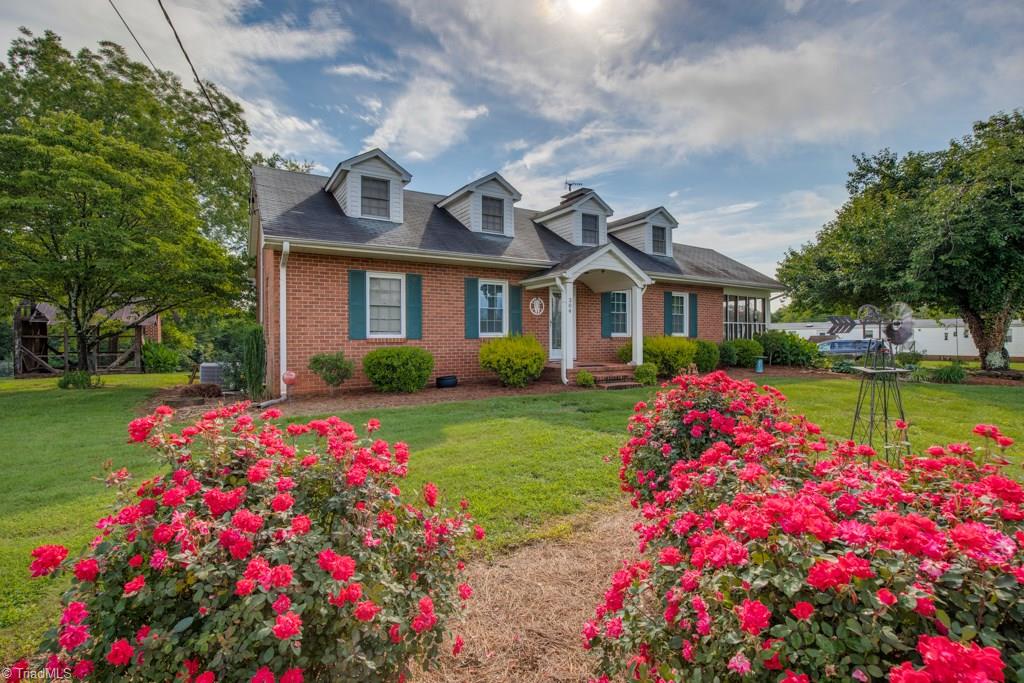 304 Fairground Road East Bend, NC 27018 - Photo 2 of 30 Gallery Image 2