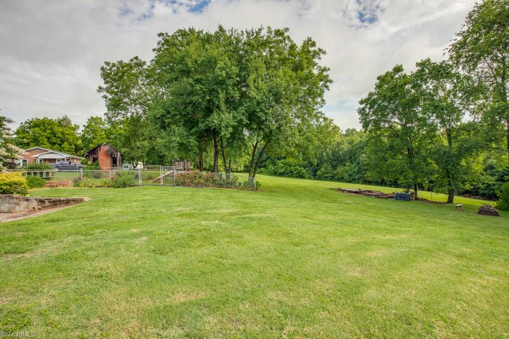 304 Fairground Road East Bend, NC 27018 - Photo 27 of 30 Gallery Image 27