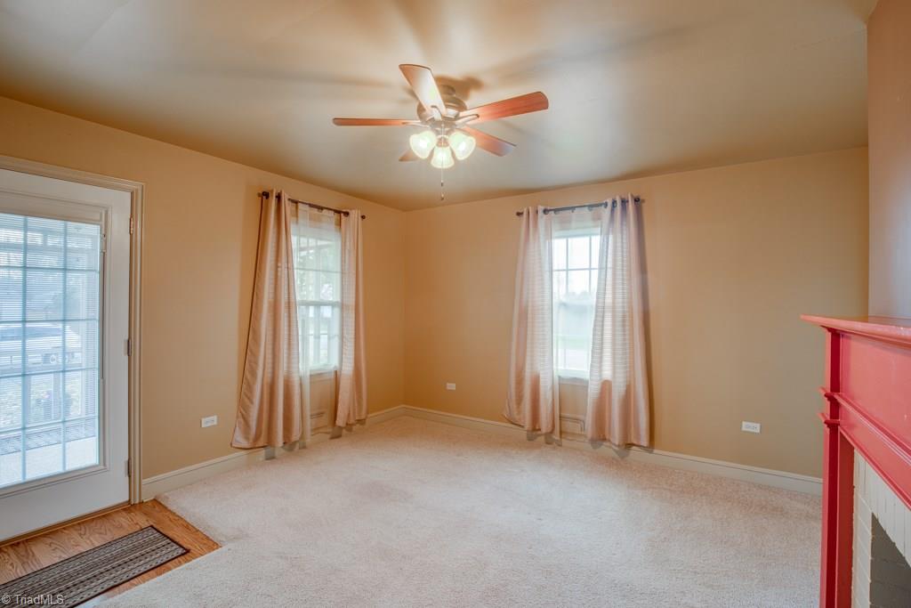 304 Fairground Road East Bend, NC 27018 - Photo 9 of 30 Gallery Image 9