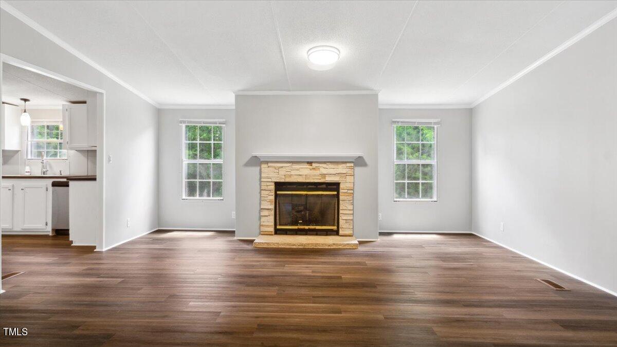 4066 Jacksontown Road Manson, NC 27553 - Photo 17 of 46 Living Room