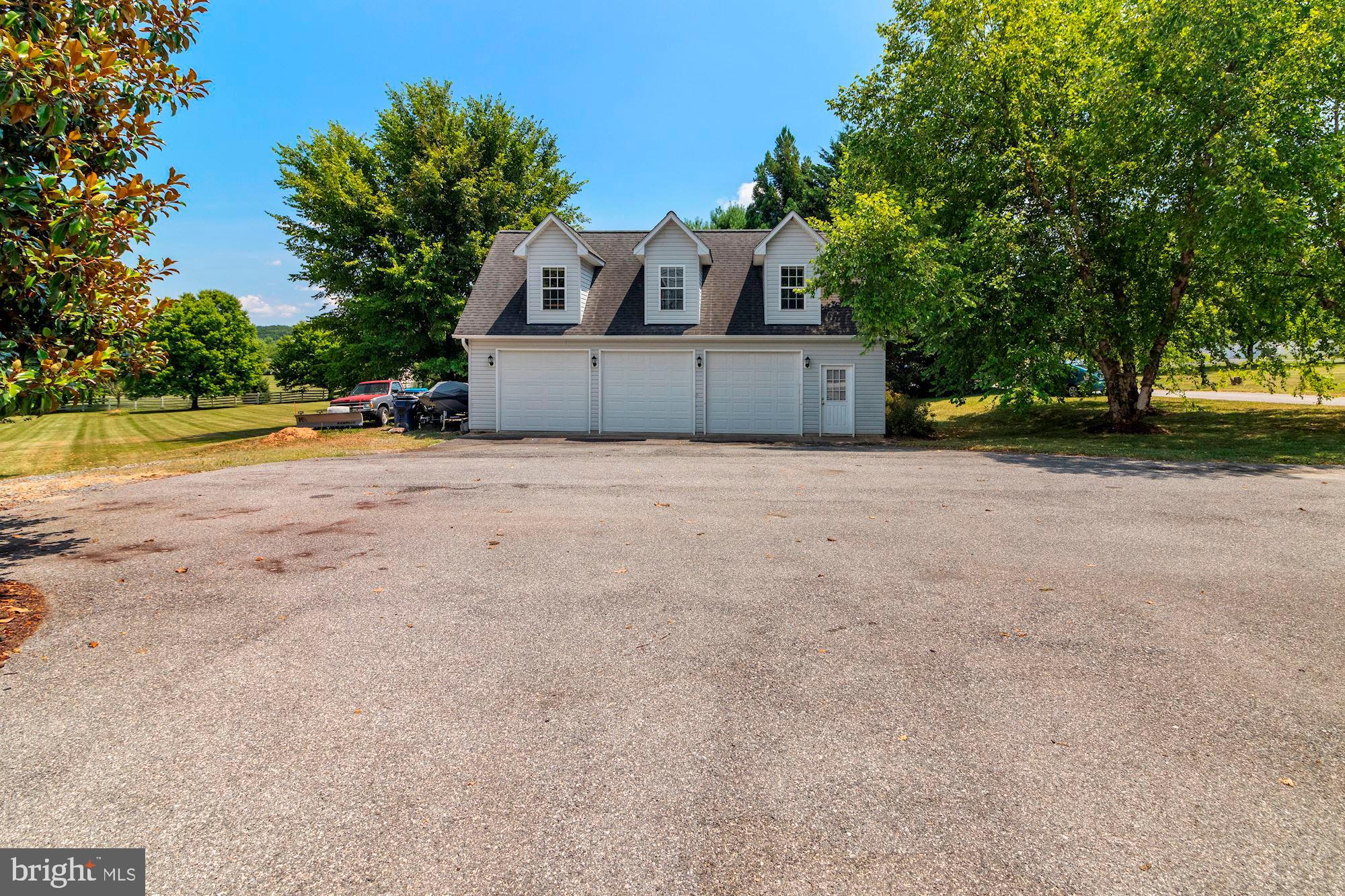 17290 Old Frederick Road Mount Airy, MD 21771 - Photo 7 of 113 Gallery Image 7